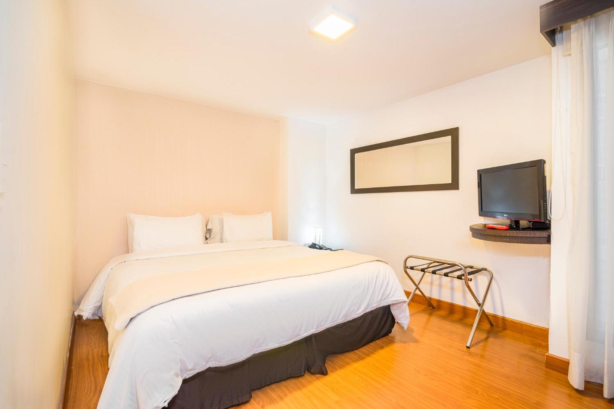 Lloyds Apartasuites Parque 93 Bogotá Eksteriør billede