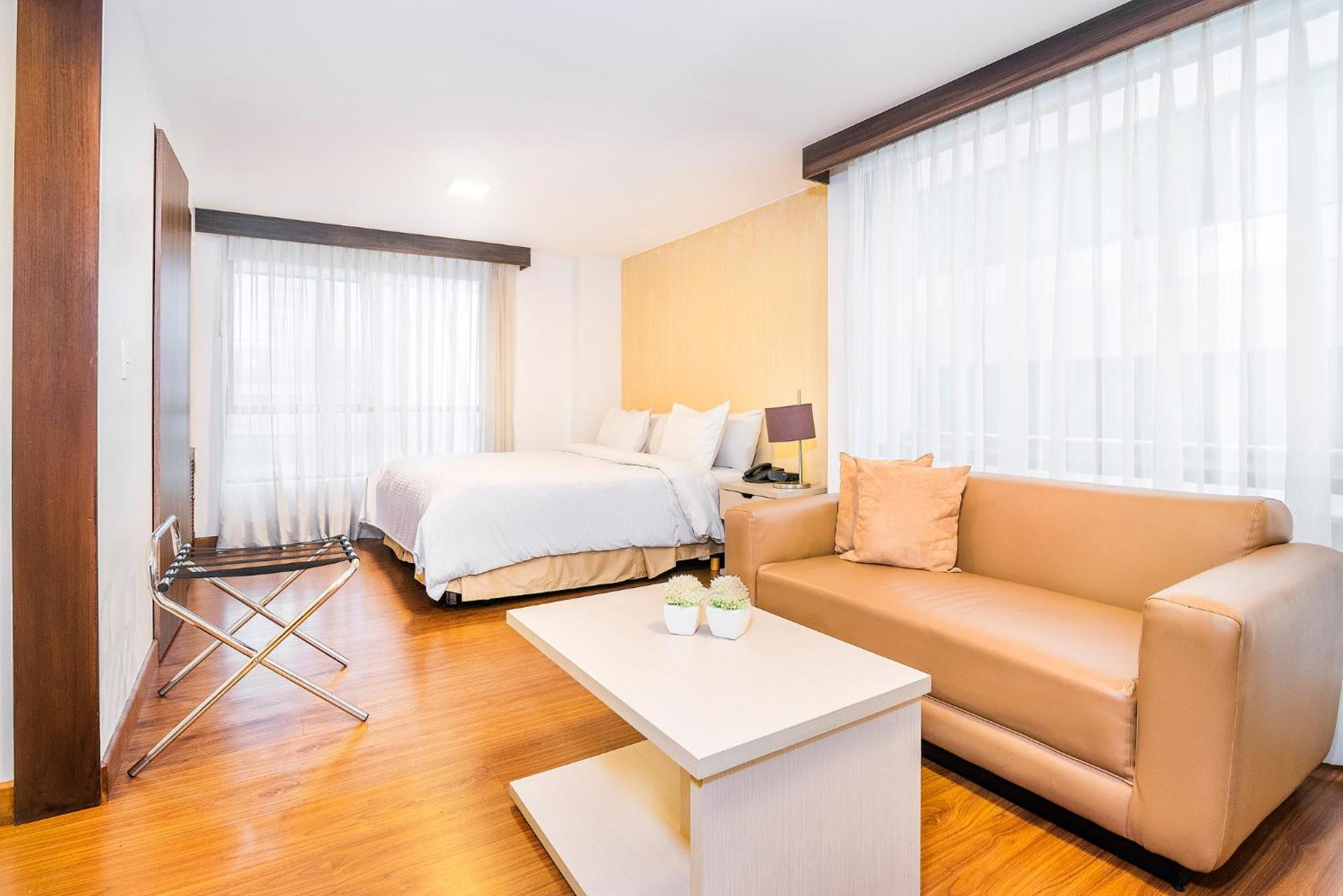 Lloyds Apartasuites Parque 93 Bogotá Eksteriør billede